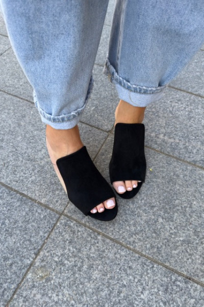 klapki na złotym obcasie GIGI zamsz black 6